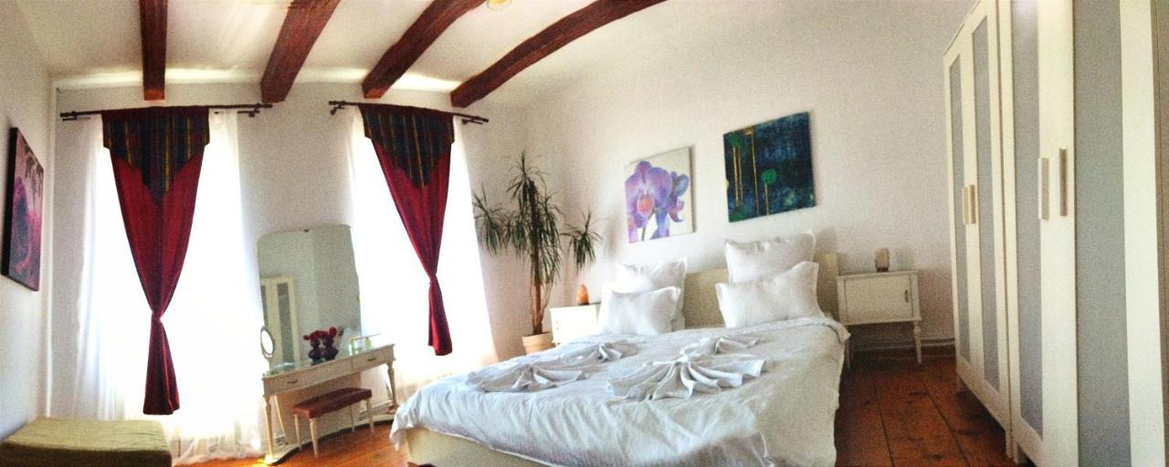 Vila Casa Din Coltul Cetatii Hărman Exteriér fotografie